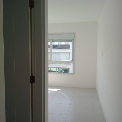 Apartamentos com 104m², 3 quartos, 3 suítes, 1 garagem, no bairro Jurerê em Florianópolis