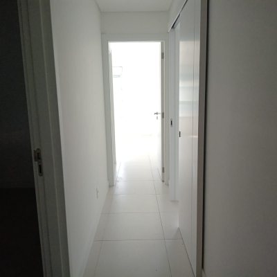 Apartamentos com 104m², 3 quartos, 3 suítes, 1 garagem, no bairro Jurerê em Florianópolis