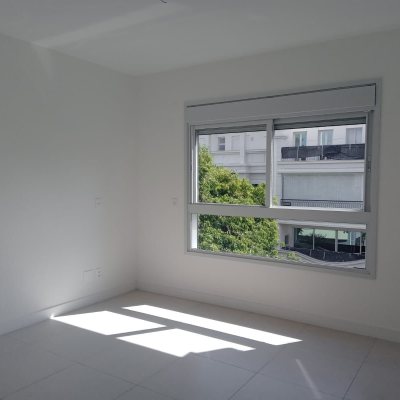 Apartamentos com 104m², 3 quartos, 3 suítes, 1 garagem, no bairro Jurerê em Florianópolis
