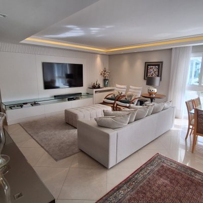 Apartamentos com 176m², 4 quartos, 4 suítes, 3 garagens, no bairro Jurerê Internacional em Florianópolis