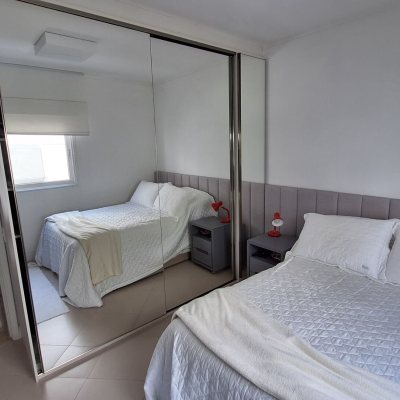 Apartamentos com 176m², 4 quartos, 4 suítes, 3 garagens, no bairro Jurerê Internacional em Florianópolis