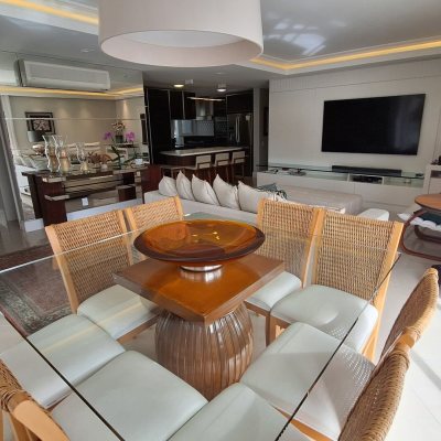 Apartamentos com 176m², 4 quartos, 4 suítes, 3 garagens, no bairro Jurerê Internacional em Florianópolis