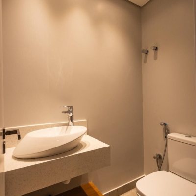 Apartamentos com 128m², 3 quartos, 3 suítes, 2 garagens, no bairro Cachoeira do Bom Jesus em Florianópolis