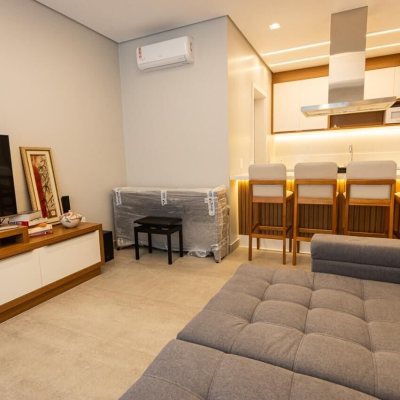 Apartamentos com 128m², 3 quartos, 3 suítes, 2 garagens, no bairro Cachoeira do Bom Jesus em Florianópolis
