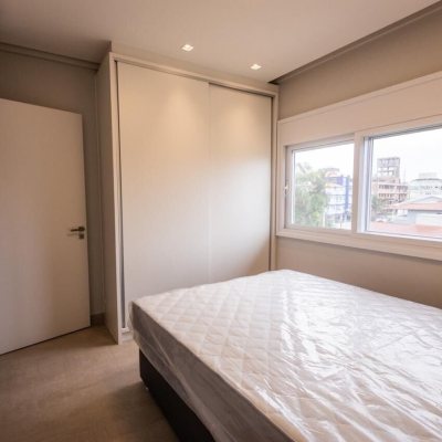 Apartamentos com 128m², 3 quartos, 3 suítes, 2 garagens, no bairro Cachoeira do Bom Jesus em Florianópolis