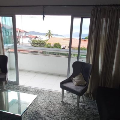 Apartamentos com 105m², 3 quartos (sendo 1 suíte), 2 garagens, no bairro Canajurê em Florianópolis
