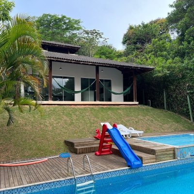 Apartamentos com 105m², 3 quartos (sendo 1 suíte), 2 garagens, no bairro Canajurê em Florianópolis