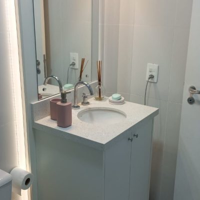 Apartamentos com 105m², 3 quartos (sendo 1 suíte), 2 garagens, no bairro Canajurê em Florianópolis
