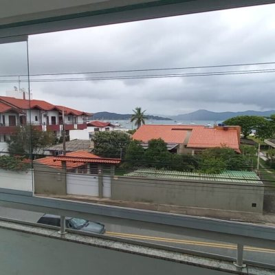 Apartamentos com 105m², 3 quartos (sendo 1 suíte), 2 garagens, no bairro Canajurê em Florianópolis