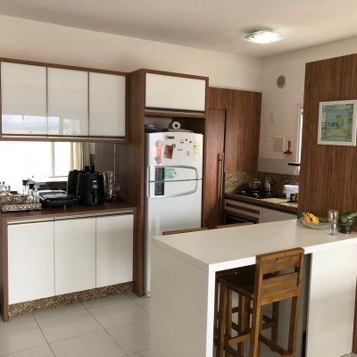Apartamentos com 105m², 3 quartos (sendo 1 suíte), 2 garagens, no bairro Canajurê em Florianópolis