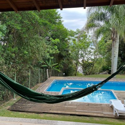 Apartamentos com 105m², 3 quartos (sendo 1 suíte), 2 garagens, no bairro Canajurê em Florianópolis
