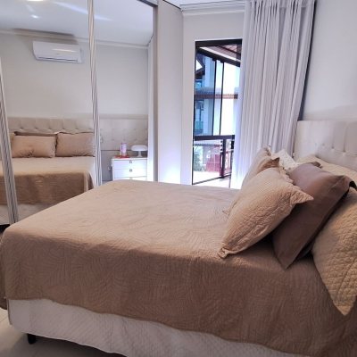 Apartamentos com 128m², 3 quartos, 3 suítes, 2 garagens, no bairro Jurerê Internacional em Florianópolis