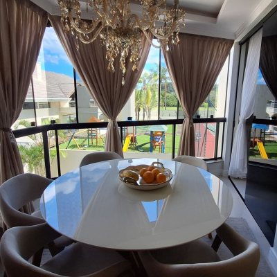 Apartamentos com 128m², 3 quartos, 3 suítes, 2 garagens, no bairro Jurerê Internacional em Florianópolis