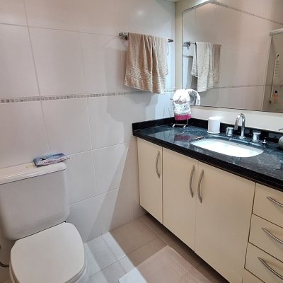 Apartamentos com 128m², 3 quartos, 3 suítes, 2 garagens, no bairro Jurerê Internacional em Florianópolis