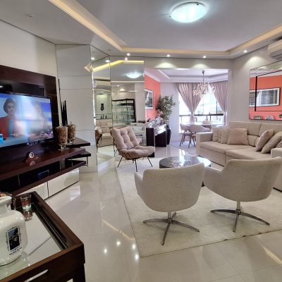 Apartamentos com 128m², 3 quartos, 3 suítes, 2 garagens, no bairro Jurerê Internacional em Florianópolis