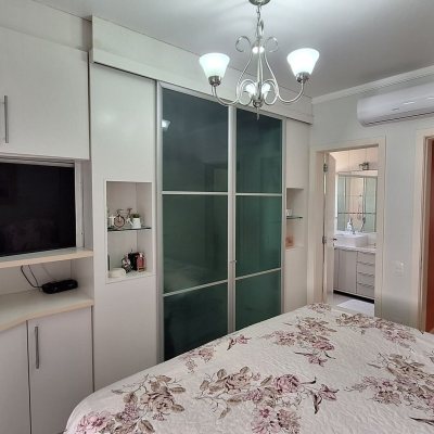 Apartamentos com 128m², 3 quartos, 3 suítes, 2 garagens, no bairro Jurerê Internacional em Florianópolis