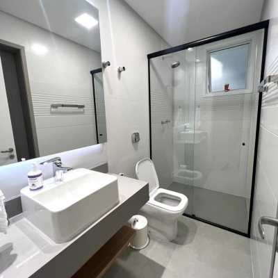 Apartamentos com 115m², 3 quartos, 2 suítes, 2 garagens, no bairro Jurerê Internacional em Florianópolis