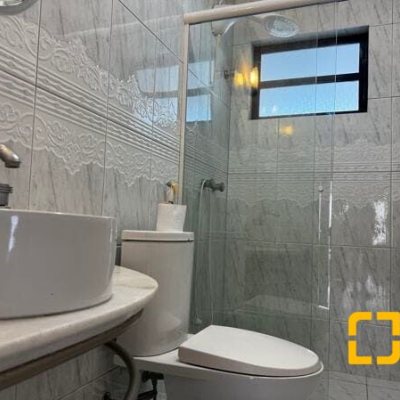 Cobertura com 330m², 3 quartos, 3 suítes, 2 garagens, no bairro Jurerê Internacional em Florianópolis