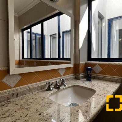 Cobertura com 330m², 3 quartos, 3 suítes, 2 garagens, no bairro Jurerê Internacional em Florianópolis