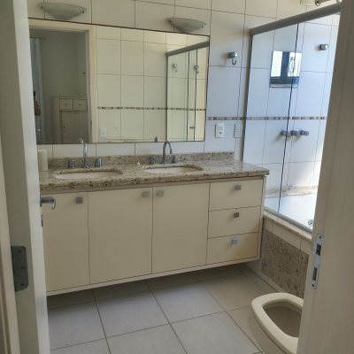 Apartamentos com 139m², 3 quartos, 2 suítes, 4 garagens, no bairro Jurerê Internacional em Florianópolis