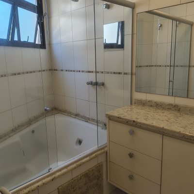 Apartamentos com 139m², 3 quartos, 2 suítes, 4 garagens, no bairro Jurerê Internacional em Florianópolis