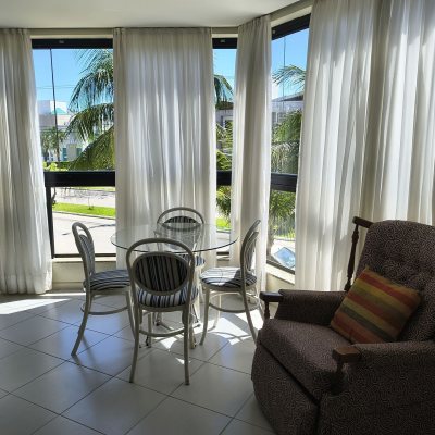 Apartamentos com 139m², 3 quartos, 2 suítes, 4 garagens, no bairro Jurerê Internacional em Florianópolis