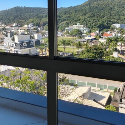 Apartamentos com 65m², 2 quartos, 1 suíte, 1 garagem, no bairro Jurerê Internacional em Florianópolis