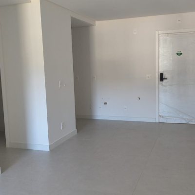 Apartamentos com 65m², 2 quartos, 1 suíte, 1 garagem, no bairro Jurerê Internacional em Florianópolis