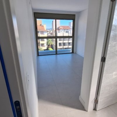 Apartamentos com 65m², 2 quartos, 2 suítes, 2 garagens, no bairro Jurerê Internacional em Florianópolis