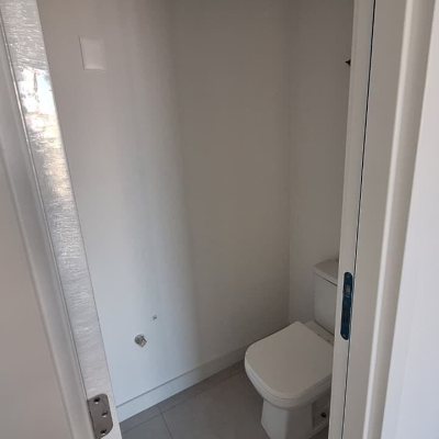 Apartamentos com 65m², 2 quartos, 2 suítes, 2 garagens, no bairro Jurerê Internacional em Florianópolis
