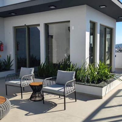 Apartamentos com 65m², 2 quartos, 2 suítes, 2 garagens, no bairro Jurerê Internacional em Florianópolis