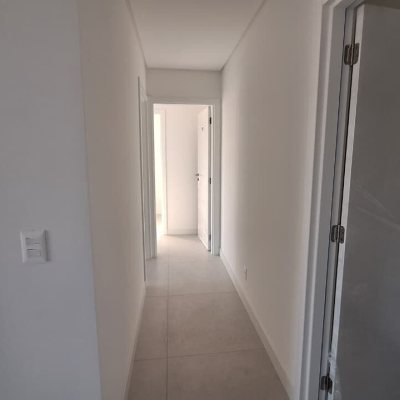 Apartamentos com 65m², 2 quartos, 2 suítes, 2 garagens, no bairro Jurerê Internacional em Florianópolis