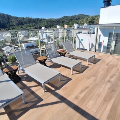 Apartamentos com 65m², 2 quartos, 2 suítes, 2 garagens, no bairro Jurerê Internacional em Florianópolis