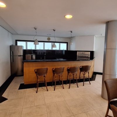 Cobertura com 226m², 3 quartos, 2 suítes, 2 garagens, no bairro Jurerê Internacional em Florianópolis