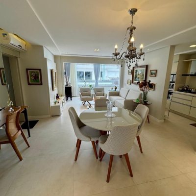 Cobertura com 226m², 3 quartos, 2 suítes, 2 garagens, no bairro Jurerê Internacional em Florianópolis