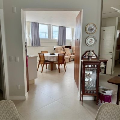 Cobertura com 226m², 3 quartos, 2 suítes, 2 garagens, no bairro Jurerê Internacional em Florianópolis