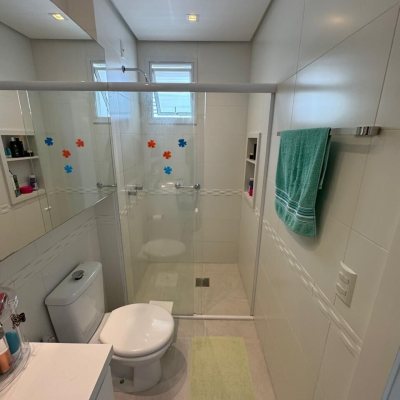 Cobertura com 226m², 3 quartos, 2 suítes, 2 garagens, no bairro Jurerê Internacional em Florianópolis