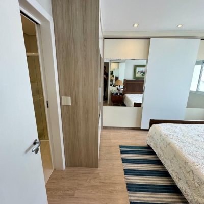 Cobertura com 226m², 3 quartos, 2 suítes, 2 garagens, no bairro Jurerê Internacional em Florianópolis