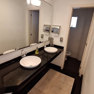 Cobertura com 226m², 3 quartos, 2 suítes, 2 garagens, no bairro Jurerê Internacional em Florianópolis