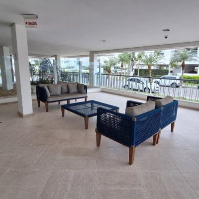 Cobertura com 226m², 3 quartos, 2 suítes, 2 garagens, no bairro Jurerê Internacional em Florianópolis