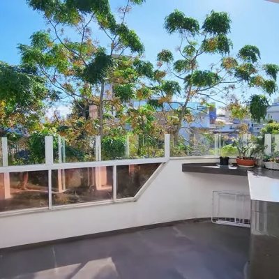 Cobertura com 99m², 4 quartos, 3 suítes, 2 garagens, no bairro Jurerê Internacional em Florianópolis