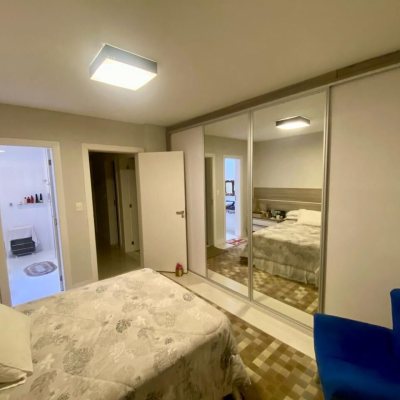 Apartamentos com 167m², 4 quartos (sendo 2 suítes), 2 garagens, no bairro Centro em Balneário Camboriú