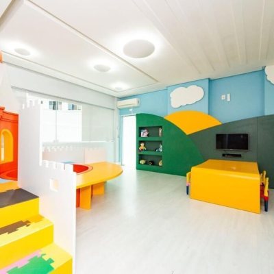 Apartamentos com 167m², 4 quartos (sendo 2 suítes), 2 garagens, no bairro Centro em Balneário Camboriú