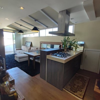 Cobertura com 224m², 3 quartos, 3 suítes, 2 garagens, no bairro Jurerê Internacional em Florianópolis