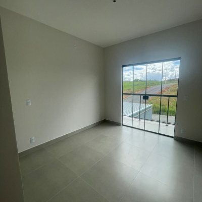 Casa Residencial com 85m², 2 quartos, 2 suítes, 2 garagens, no bairro Bela Vista em Palhoça