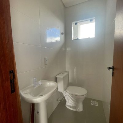 Casa Residencial com 85m², 2 quartos, 2 suítes, 2 garagens, no bairro Bela Vista em Palhoça