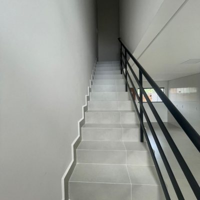 Casa Residencial com 85m², 2 quartos, 2 suítes, 2 garagens, no bairro Bela Vista em Palhoça