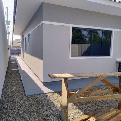 Casa Residencial com 60m², 2 quartos (sendo 1 suíte), 1 garagem, no bairro Barra Do Aririú em Palhoça