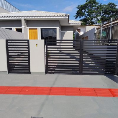 Casa Residencial com 60m², 2 quartos (sendo 1 suíte), 1 garagem, no bairro Barra Do Aririú em Palhoça
