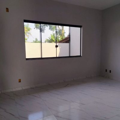 Casa Residencial com 60m², 2 quartos (sendo 1 suíte), 1 garagem, no bairro Barra Do Aririú em Palhoça